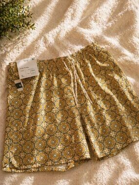 NWT Men’s XL Swim Trunks 7” Inseam Mustard Geometric Print Summer Beach Shorts